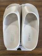 (3) 32° Cool Unisex Cushion Slides (Cream Size S/ Blue Size M/ White Size XL)
