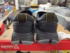 (2) Gerry MOC II Men’s Slip On (Black Size 8/ 11)