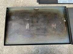 Blackstone 28” Omnivore Gas Griddle *MISSING HARDWARE