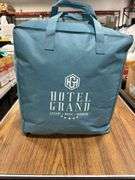 Hotel Grand Queen White Down Comforter