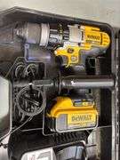 DeWalt Cordless 20v Max XR Hammer Drill/Driver Kit w/ Charger