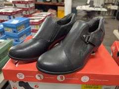 (4) JBU Womens Heeled Slip-On Clogs (Black Size 6/ 7.5/ 10)