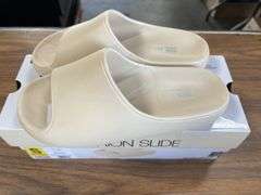 (3) 32° Cool Unisex Cushion Slides (Cream Size S/ Blue Size M/ White Size XL)