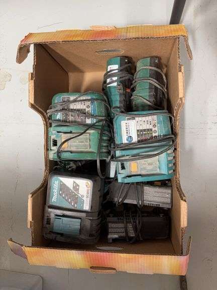 (10) Makita DC18RC 18v Chargers