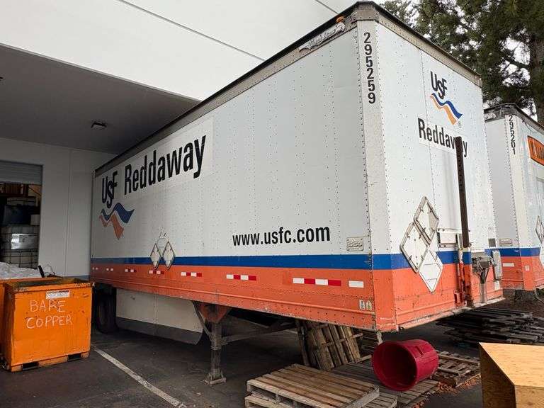 2004 Great Dane 7411-SSL 28' Single Axle Semi Trailer - Daylight Roof, Roll-Up Door, Wood Deck