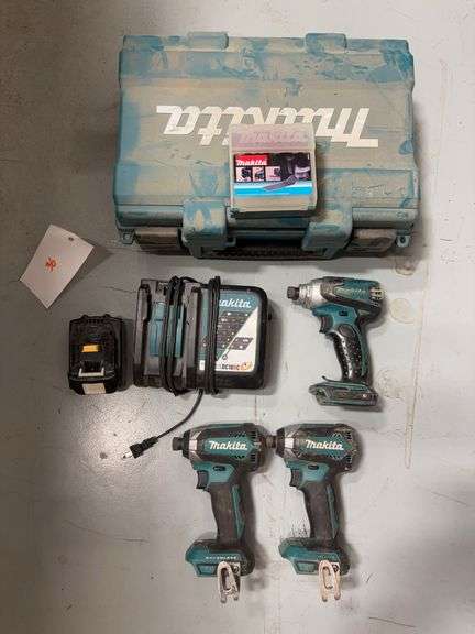 (3) Makita XDT13 18v Impact Drivers w/ Battery, Charger, Carry Case & Sander Pads *Tested/Works