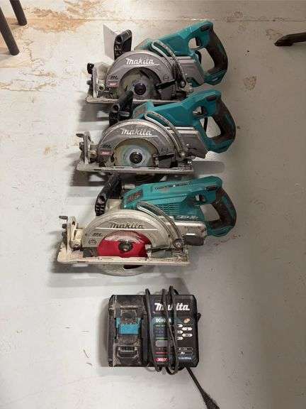 (2) Makita 40v GSR01M1 Cordless Circular Saws w/ Battery & Charger, & Makita 36v XSR01 Circular Saw *Tested/Works