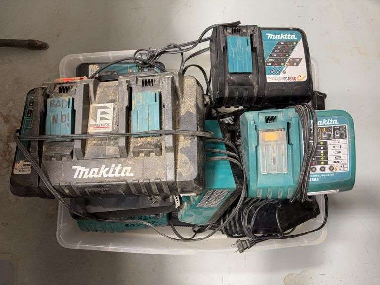 (13) Makita DC18RC 18v Double and Single Chargers