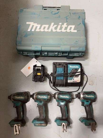 (4) Makita XDT13 18v Impact Drivers w/ (1) Battery, Charger & Case *Tested/Works