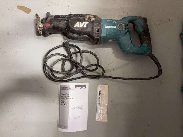 Makita JR3060T Corded Reciprocating Saw w/ Case *Tested/Works