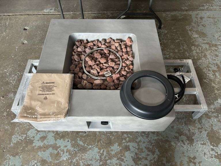 Garden Patio Gas Square 35” x 35” Fire Pit *NIB