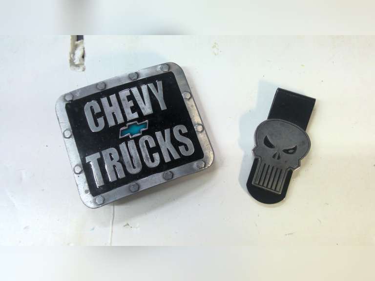 CHEVY TRUCKS BELT BUCKLE WITH COOL MONEY CLIP