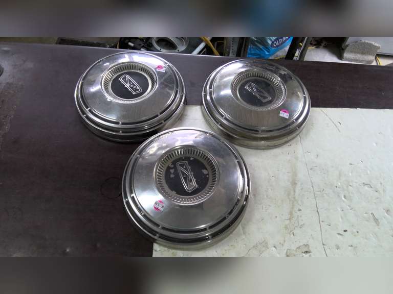 3 VINTAGE HUBCAPS