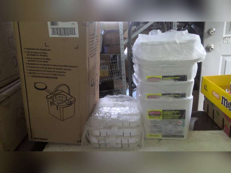 NEW BOX OF 4 RUBBERMAID DISPOSABLE CLOTH CHARGING TUB