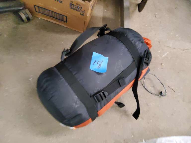 SLEEPING BAG