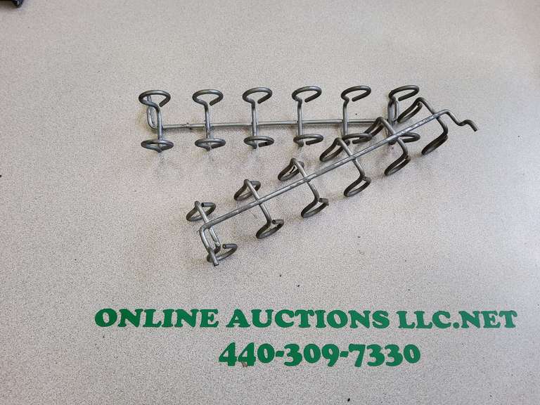 PEG BOARD HOLDER FOR SCREWDRIVERS