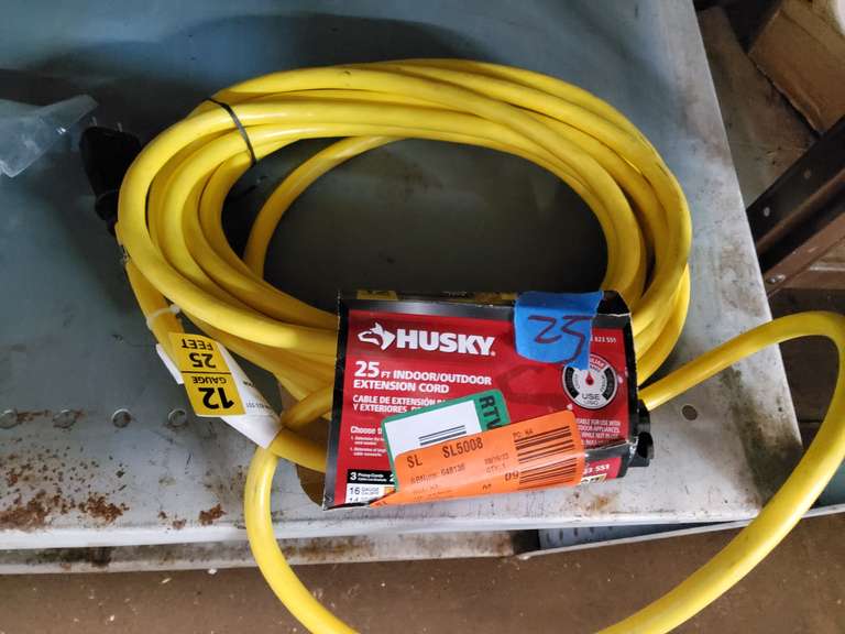EXTENSION CORD