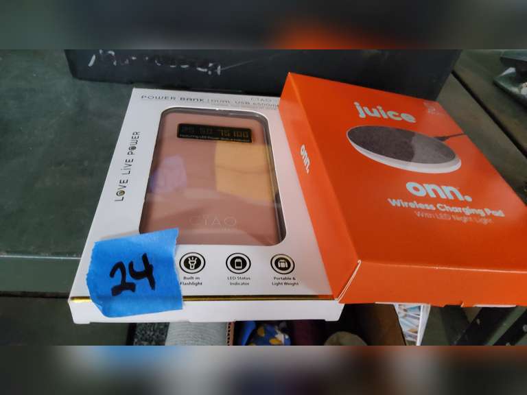 CORDLESS CELL CHARGER