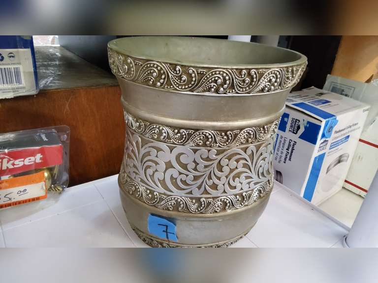 VASE