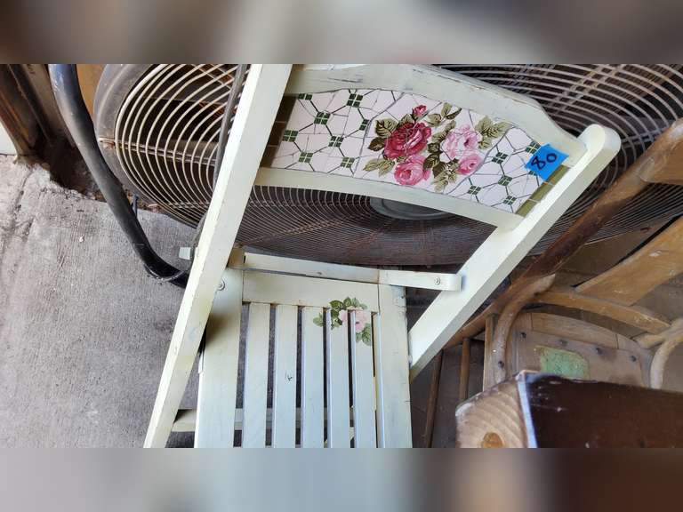 FLOWER CHAIR