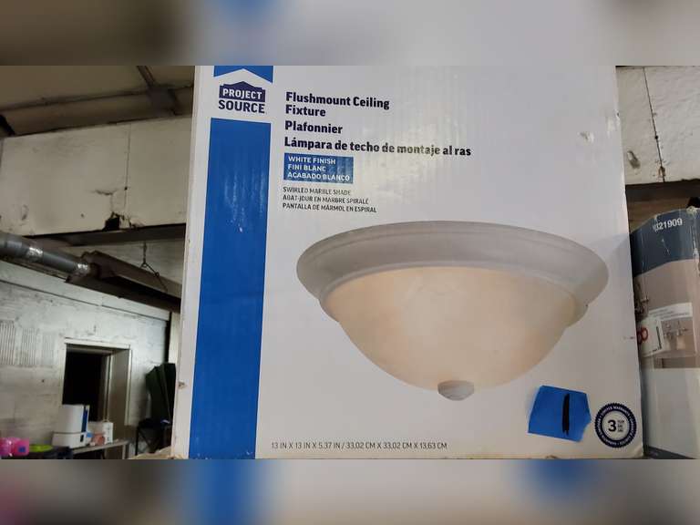 LIGHT FIXTURE