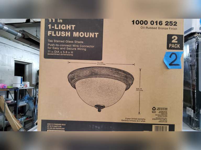 LIGHT FIXTURE