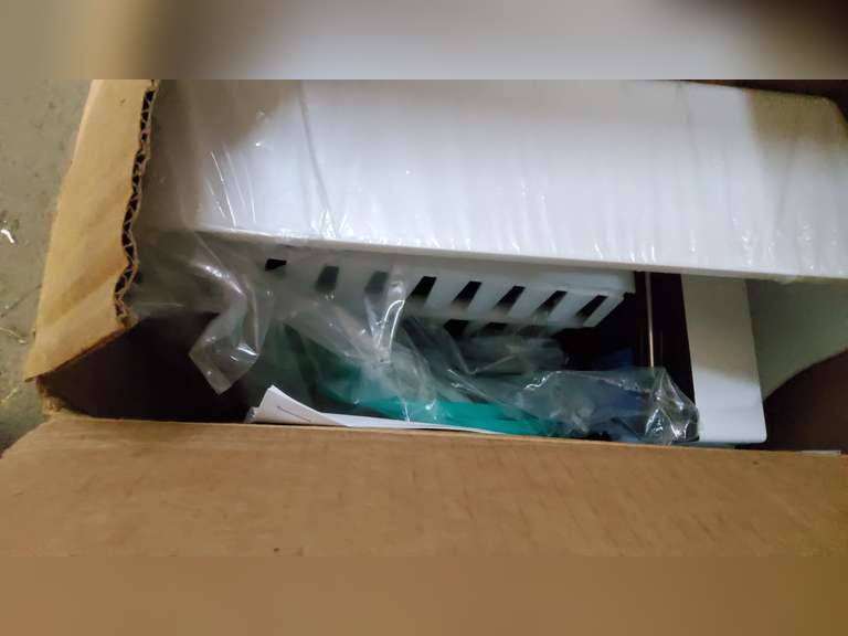 ICE MAKER
