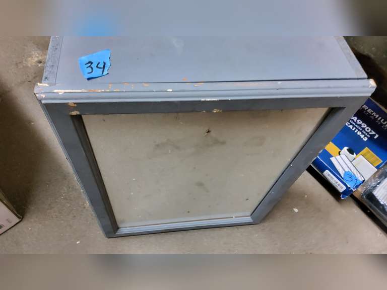 MEDECINE CABINET