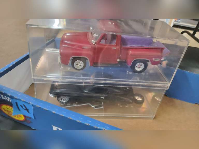 COLLECTIBLE CARS