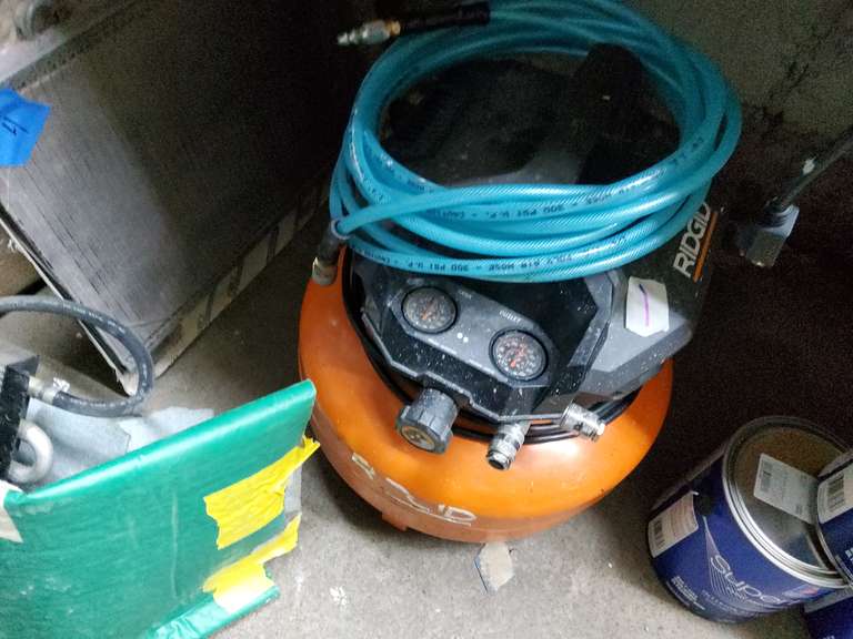 RIDGID AIR COMPRESSOR, TESTED AND WORKS
