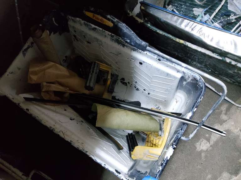 PAINTERS TUB WITH CONTENTS
