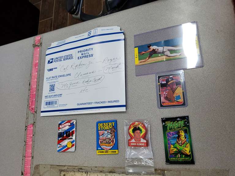 SPORTS CARDS AND MORE