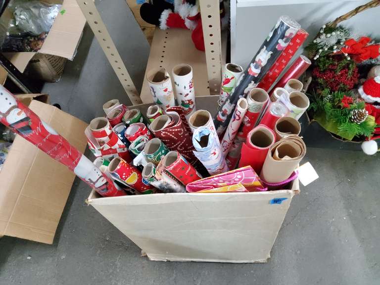 CHRISTMAS WRAPPING PAPER