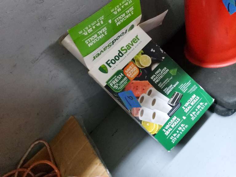 VACUUM SEALING SYSTEM