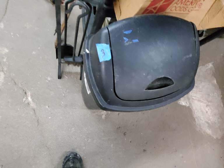 KITCHEN GARBAGE CAN