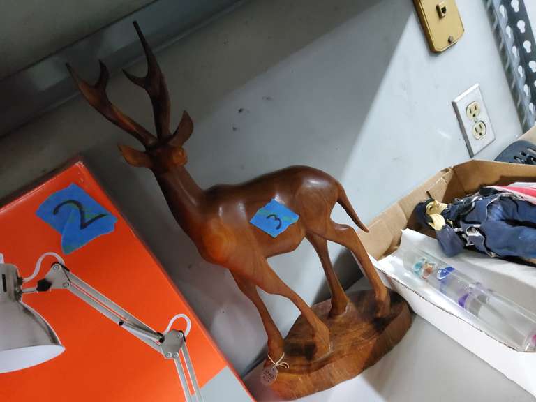 WOOD DEER DECOR