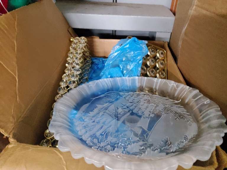 HOLIDAY CHEER, CHRISTMAS DECOR 