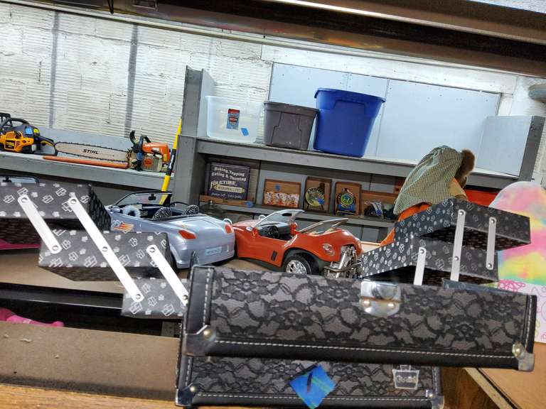 CARRY CASE FOR JEWELRY OR MAKEUP