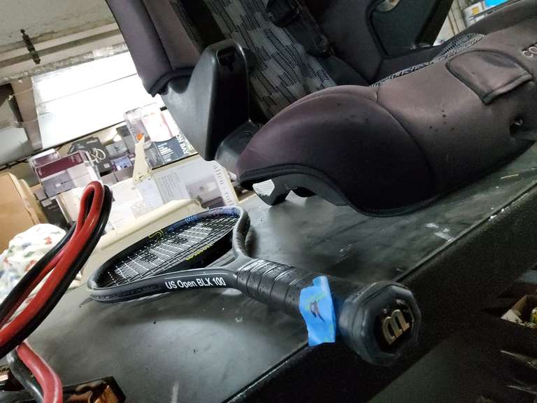 WILSON TENNIS RAQUET