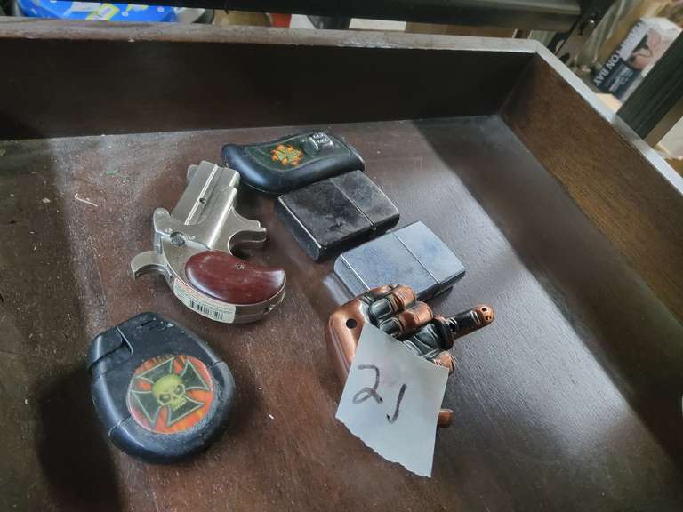 LOT OF LIGHTERS