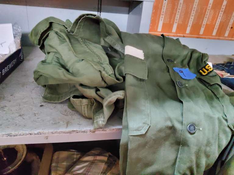 VINTAGE ARMY UNIFORMS