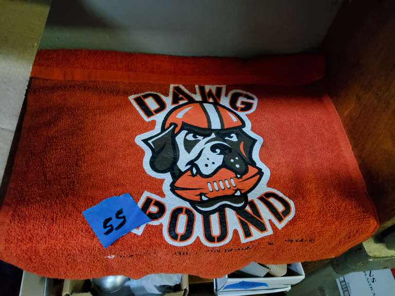 DOG POUND TOWEL