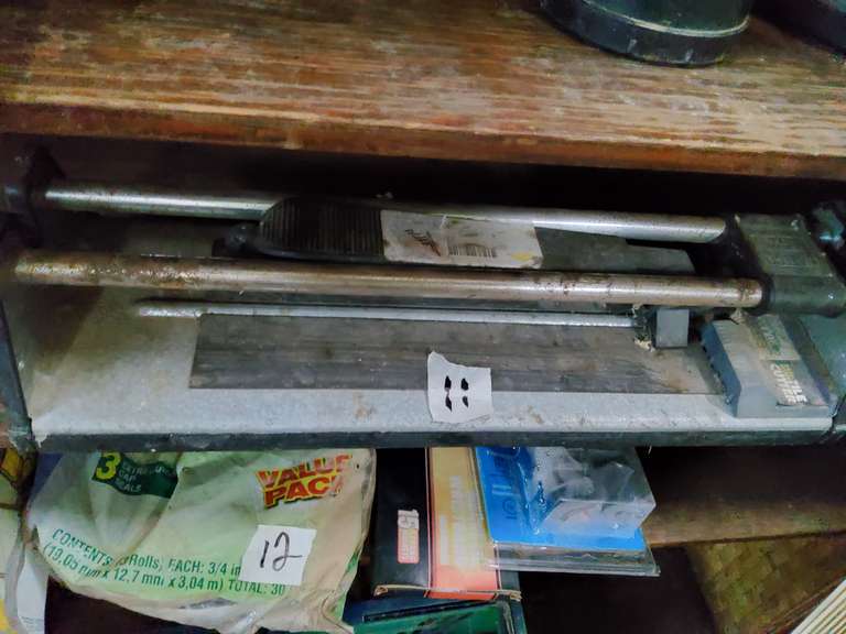TILE CUTTER