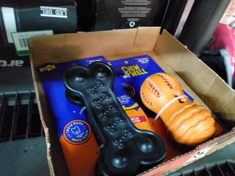 2 DOG TOYS