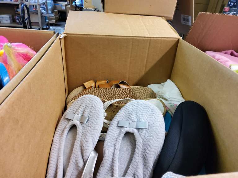 SHOES
