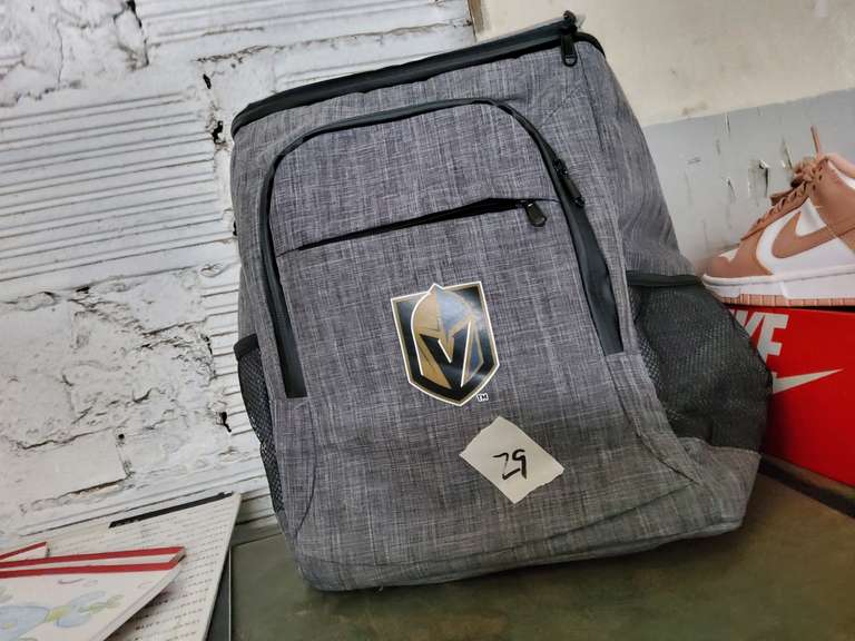 INSULATED BACKPACK