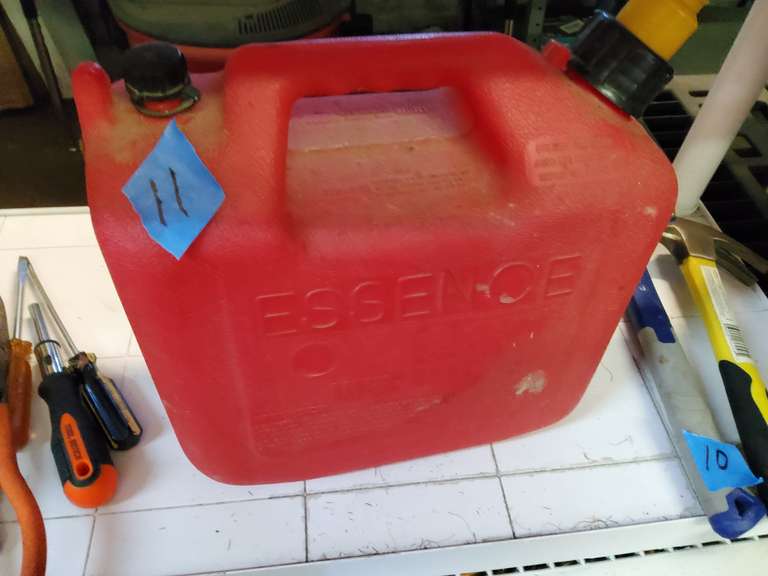 GAS CAN