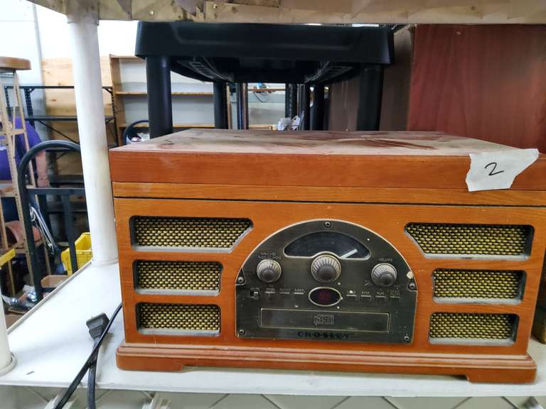 RECORD PLAYER