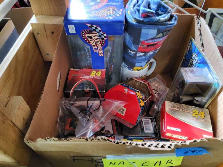 NASCAR COLLECTIBLE