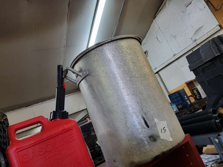 POT WITH LID